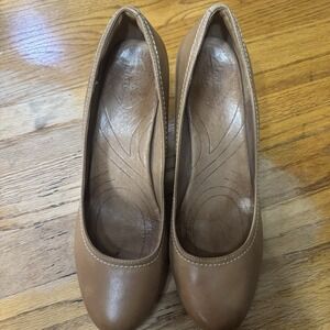 Clark's Women's Indigo Purity Snow Wedge Leather Size 11 M Tan Brown EUC